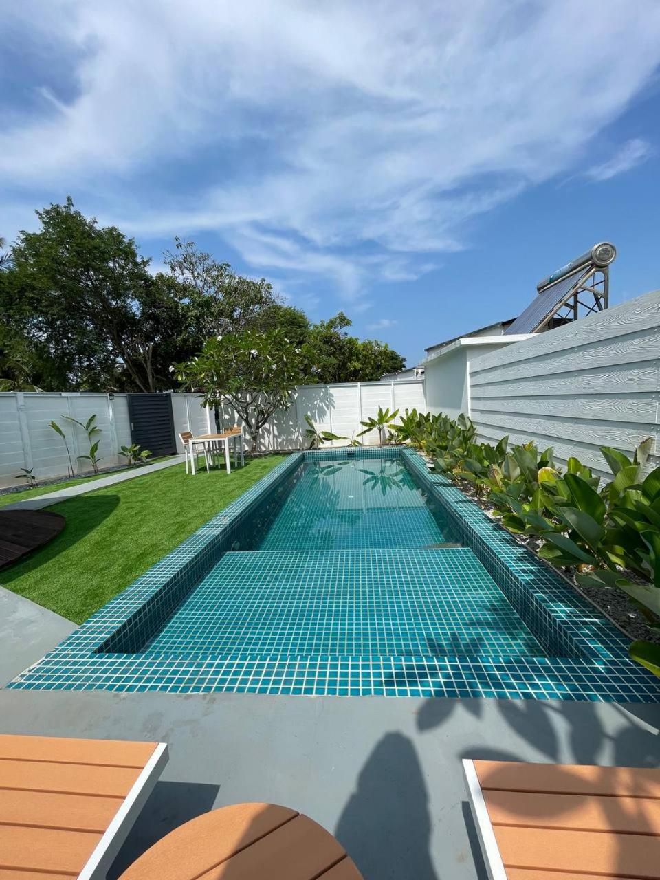Found Mansion Hotel Pantai Cenang  Buitenkant foto
