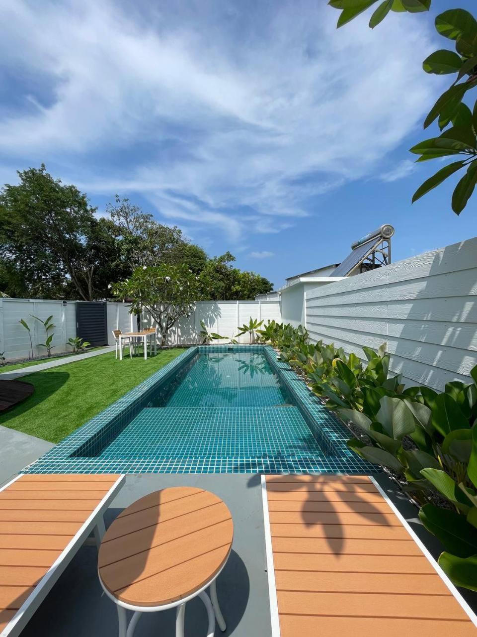 Found Mansion Hotel Pantai Cenang  Buitenkant foto