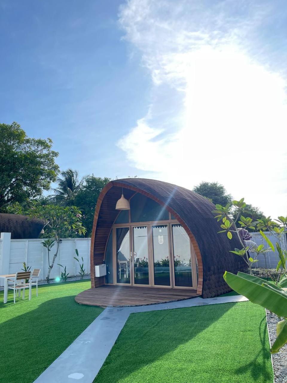 Found Mansion Hotel Pantai Cenang  Buitenkant foto